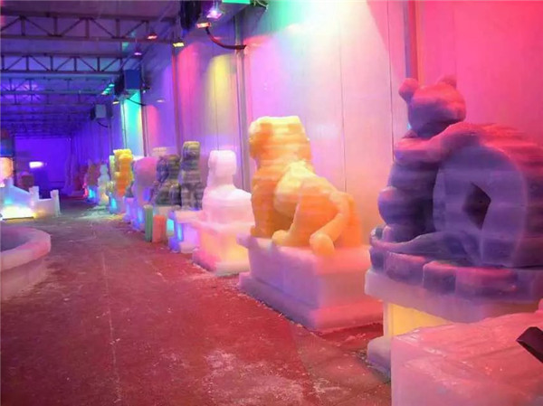 �ӱ���ɽ ���ڱ���չ��ʩ�� (2)